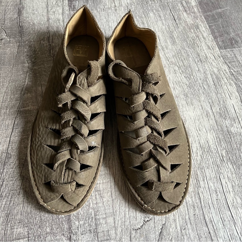Frye Holly Nubuck Olive Sandal size 8